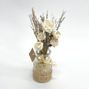Bouquet 4 roses H.20 vase verre diam 6